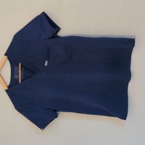 Figs Technical Collection Navy Blue scrub shirt size small